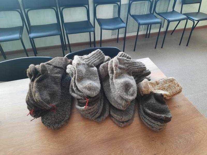 В ГБУ «ЦСО № 9» продолжается благотворительная Акция в поддержку мобилизованных мужчин «Тепло для солдата»