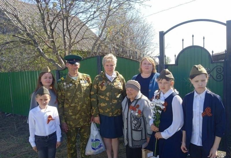 Накануне Великого Дня Победы участники Великой Отечественной войны и труженики тыла получают поздравления!