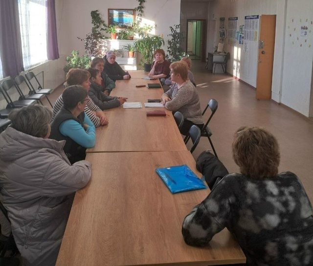 Социальные работники осваивают новые стандарты безопасности и цифровые инструменты