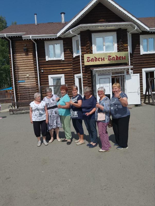 Впечатления, радость и традиции: поездка группы «социальных» туристов на горячий источник "Баден-Баден"