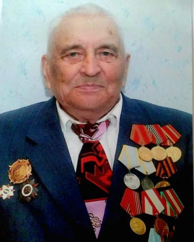 Глава Кетовского округа Курганской области Олег Язовских 26 сентября поздравил ветерана Великой Отечественной войны Андрея Андреевича Половинкина со столетием.