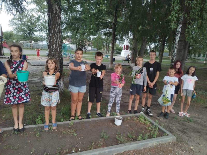 Бригада добра. Добровольцы – детям!