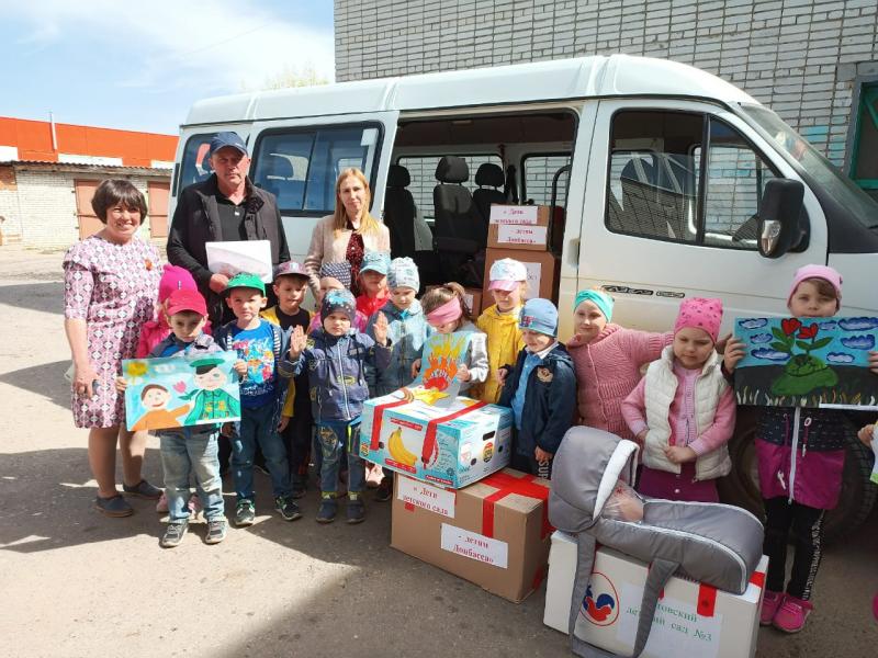 МКДОУ Кетовский детский сад общеразвивающего вида № 3» в рамках социального проекта «Вместе весело шагать по просторам…» с 25.04.2022 года по 28.04.2022 года провел акцию «Дети детского сада – детям Донбасса".