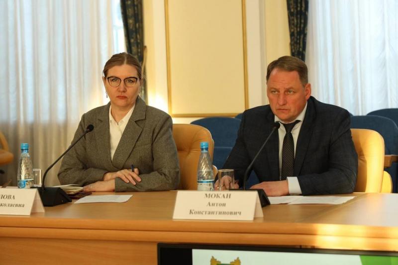 Вопросы сохранения мира и согласия на территории региона обсудили во время заседания Консультативного совета по вопросам межнациональных отношений